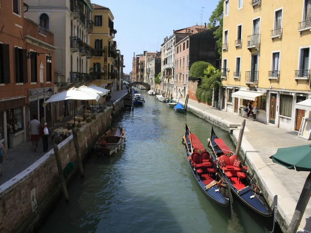 Guest House La Chicca Venice